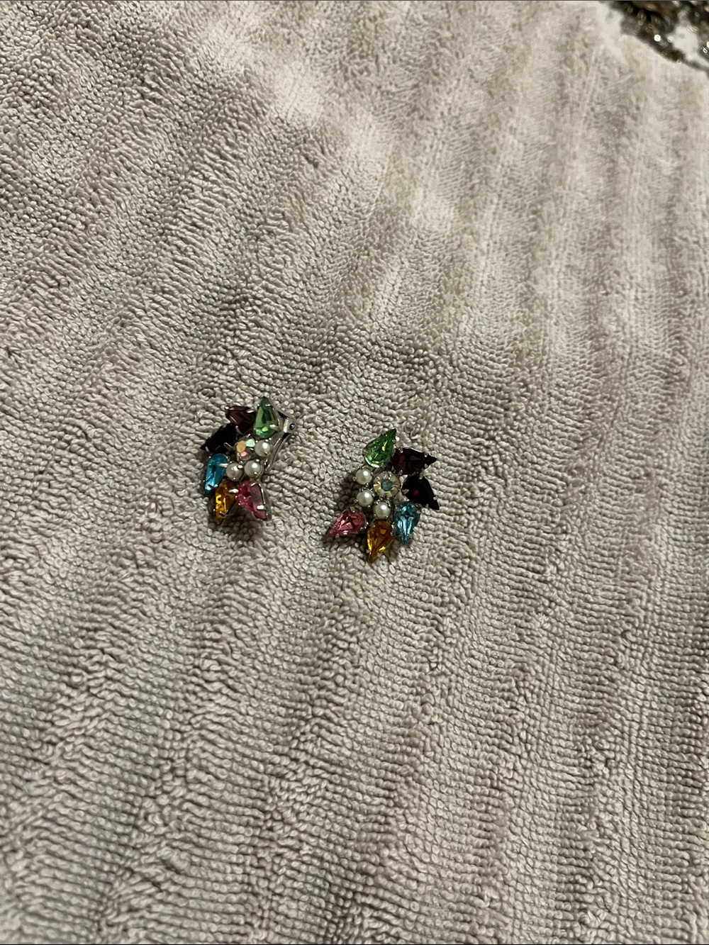 B.Davis Mid-Century “fruit salad” Style Clip-on Earrings signed